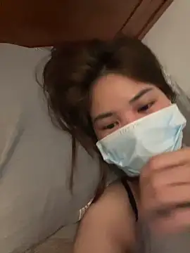 Emma 2603 online show from April 10, 2026, 10:25 pm