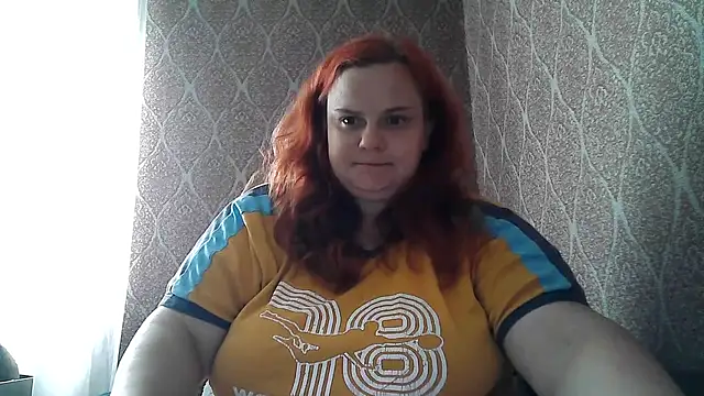DollyGersonn online show from June 2, 2026, 2:52 pm