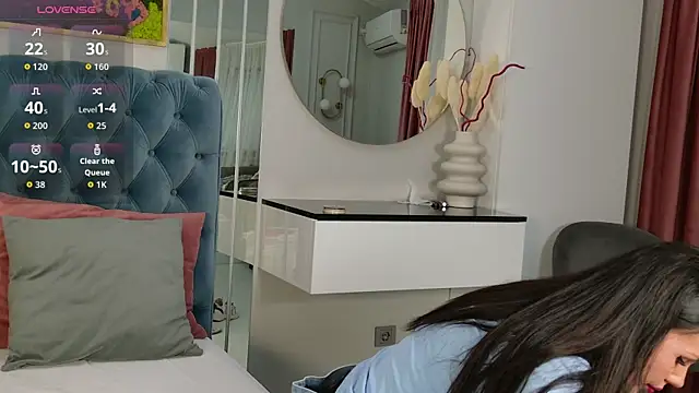 AnneRey online show from April 8, 2026, 4:12 am