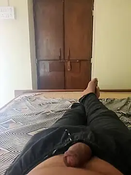 Desii rockstarr online show from April 6, 2026, 2:20 am