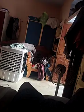 Desii rockstarr online show from April 21, 2026, 8:31 am