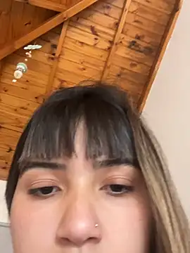 Snapshot of miicbebita chatting on April 22, 2026, 3:13 pm miicbebita online show from April 22, 2026, 3:13 pm