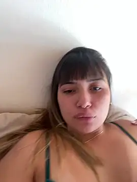 Snapshot of miicbebita chatting on May 12, 2026, 2:03 pm miicbebita online show from May 12, 2026, 2:03 pm