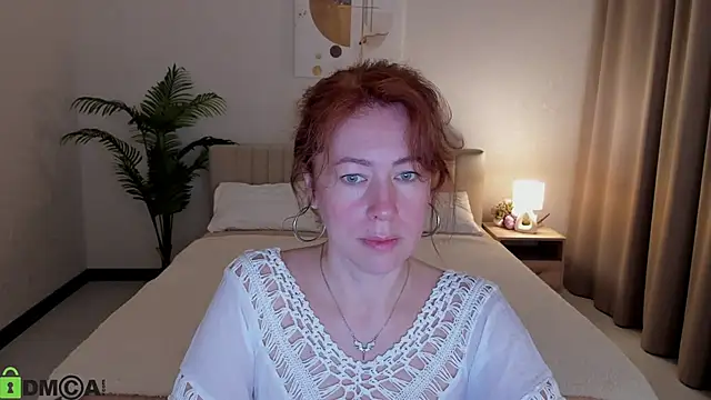 LeticiaRomano online show from May 24, 2026, 3:55 am
