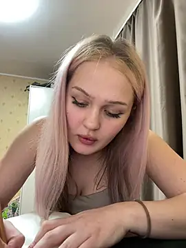 keeeessyyy online show from April 1, 2026, 11:13 pm