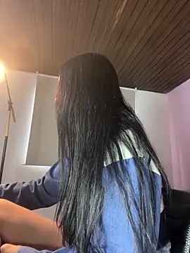 Bella Pinkk online show from March 12, 2026, 6:58 pm