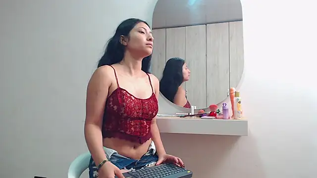 Tamar4 f00x online show from April 6, 2026, 1:01 pm