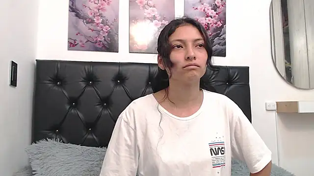 Tamar4 f00x online show from May 24, 2026, 7:52 pm