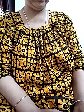 Miss-Akhi5500 online show from April 8, 2026, 12:43 am