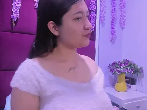 bellaxxx 69 online show from April 22, 2026, 12:07 pm