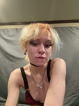 Snapshot of simplyobsessedwher chatting on March 15, 2026, 12:38 am simplyobsessedwher online show from March 15, 2026, 12:38 am