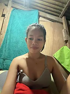 chinny1112 online show from April 30, 2026, 4:13 pm