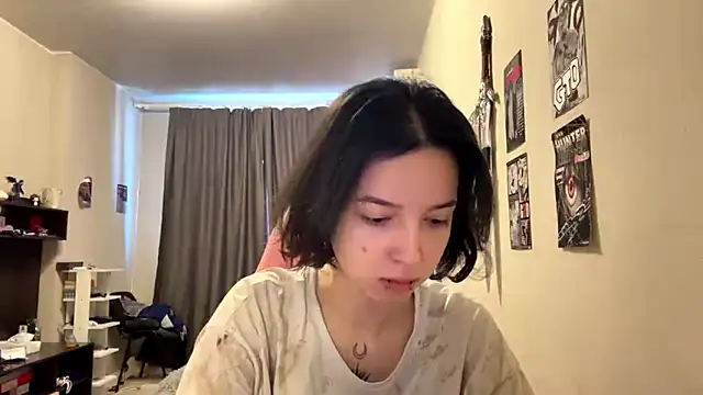 Snapshot of KateMiragee chatting on March 15, 2026, 8:09 am KateMiragee online show from March 15, 2026, 8:09 am