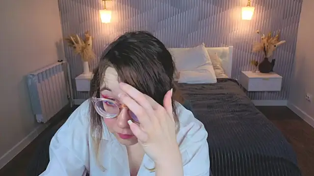 Snapshot of Aleks-caster chatting on April 24, 2026, 1:19 am Aleks-caster online show from April 24, 2026, 1:19 am
