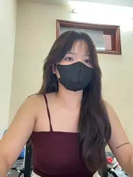 VyVy18 online show from June 17, 2026, 2:47 am