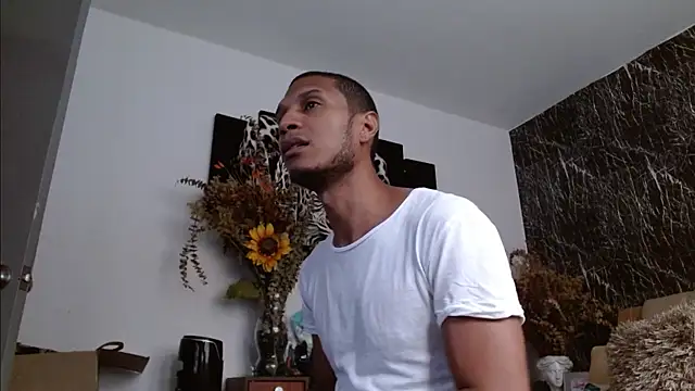chrisramosv online show from April 7, 2026, 10:09 pm