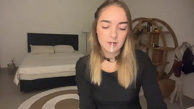 RoxyWet online show from March 31, 2026, 1:33 pm