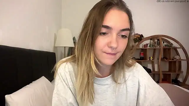 RoxyWet online show from May 8, 2026, 12:32 pm