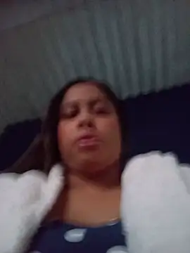 gatinha20257 online show from June 18, 2026, 8:35 pm