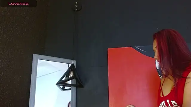 Cafeziitha1126 online show from March 13, 2026, 12:01 pm