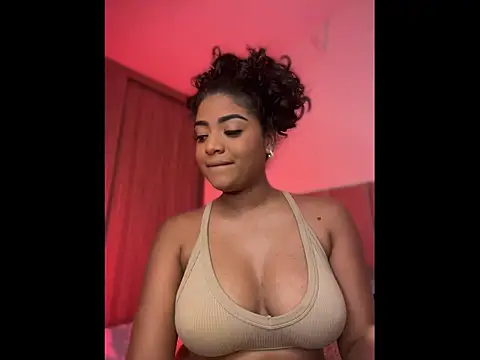 karlymonroe online show from June 12, 2026, 10:08 pm
