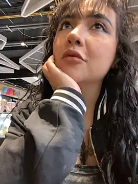 Megan Stein online show from April 2, 2026, 7:55 pm