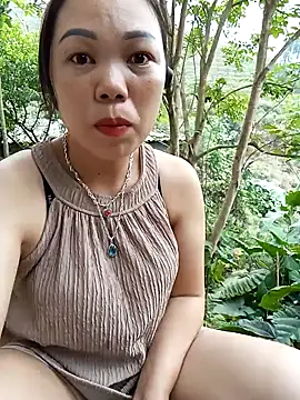 Chengnie online show from April 15, 2026, 10:33 am