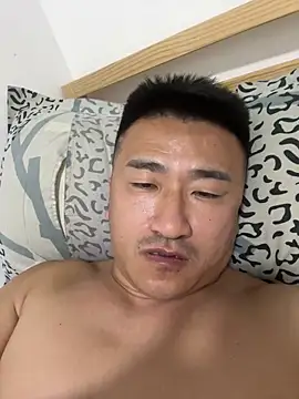 Cunzhangshibage02 online show from June 3, 2026, 2:33 pm