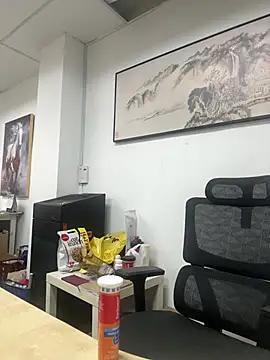 Cunzhangshibage02 online show from June 9, 2026, 12:11 am