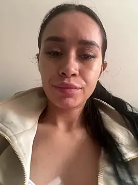 Zoe- -din online show from March 25, 2026, 6:47 pm