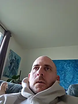 dufatcock online show from March 19, 2026, 5:17 pm