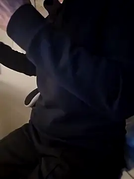 dufatcock online show from March 29, 2026, 9:53 am