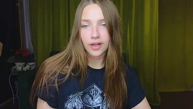 DariaAngels online show from April 3, 2026, 6:17 pm