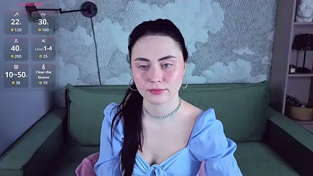 NoraLumi online show from April 15, 2026, 5:36 am