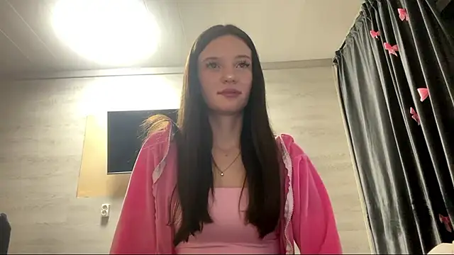 Snapshot of KellyAllison chatting on March 13, 2026, 10:38 pm KellyAllison online show from March 13, 2026, 10:38 pm