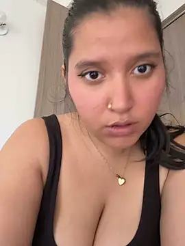 Mila Sunshin online show from March 13, 2026, 3:40 pm