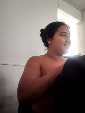 DestiinyBlack online show from May 6, 2026, 2:55 pm