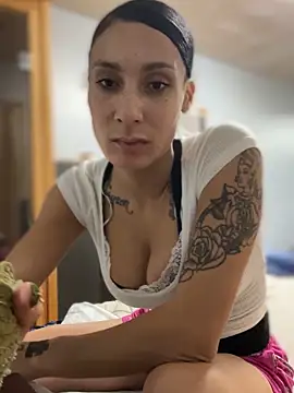 Snapshot of FerrariFrench chatting on October 8, 2025, 3:48 am FerrariFrench online show from October 8, 2025, 3:48 am