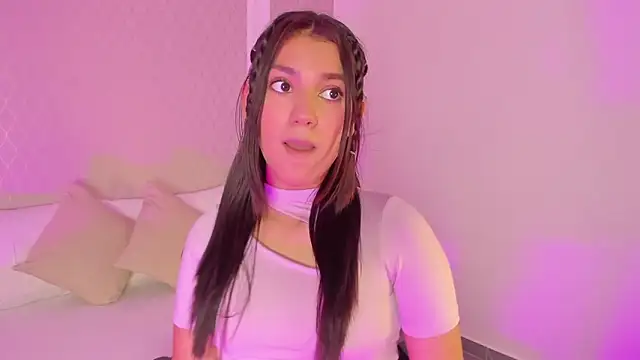 cristin collins online show from April 14, 2026, 8:48 pm