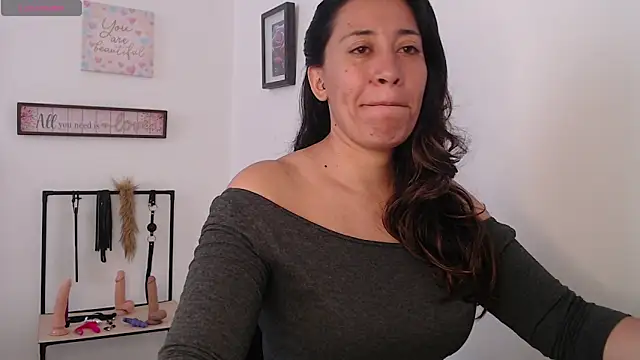 violeta scott online show from March 26, 2026, 2:44 pm