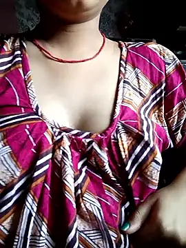 tina2005 online show from April 6, 2026, 6:03 am