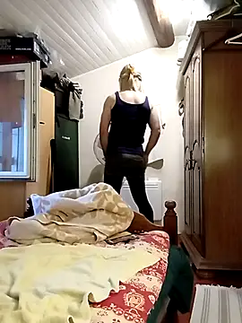 Snapshot of stephie83 chatting on March 25, 2026, 4:35 pm stephie83 online show from March 25, 2026, 4:35 pm