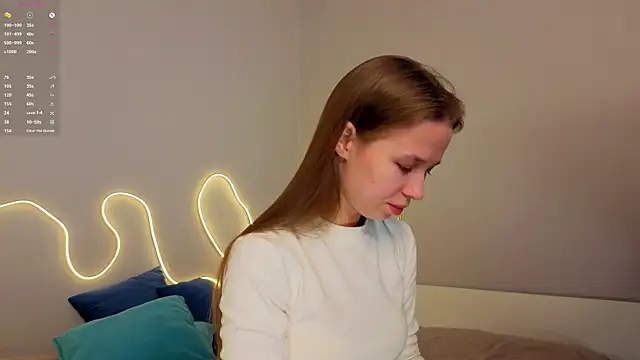 Snapshot of Emma_dream_ chatting on May 2, 2026, 2:16 am Emma dream online show from May 2, 2026, 2:16 am