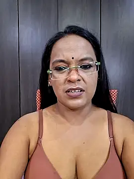 Snapshot of hornyrosy321 chatting on May 26, 2026, 6:15 pm hornyrosy321 online show from May 26, 2026, 6:15 pm