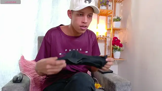 Noirvynn online show from April 29, 2026, 10:16 pm