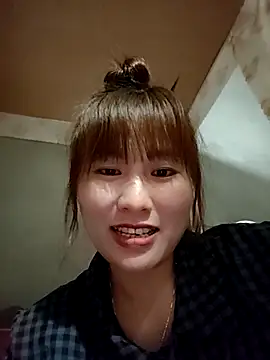 Lucxy-ki6 online show from March 18, 2026, 1:36 pm