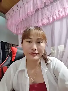 Lucxy-ki6 online show from June 10, 2026, 4:56 am