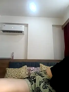 Hottymahi7 online show from March 31, 2026, 4:40 pm