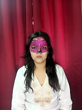 Hottymahi7 online show from April 10, 2026, 11:48 am