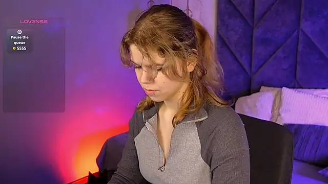 Snapshot of ElizabethVane chatting on March 27, 2026, 5:46 am ElizabethVane online show from March 27, 2026, 5:46 am